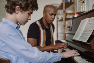 Cours de piano : professeurs et méthodes pour tous niveaux
